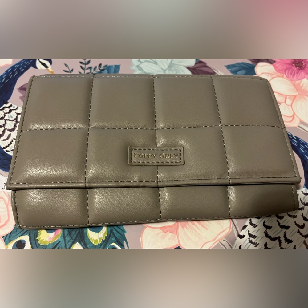 POPPY GREY QVC NWOT LARGE BIFOLD VEGAN PUFFY RFID WALLET